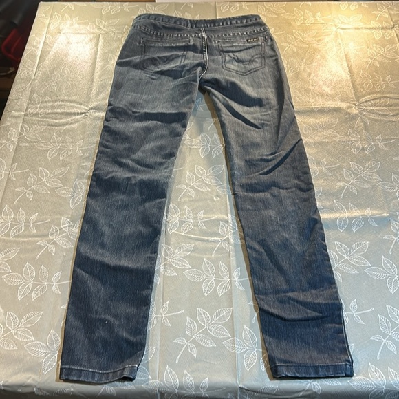 Ladies Only Jeans - Picture 6 of 10